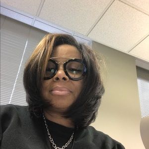 Meet your Posher, Yolanda